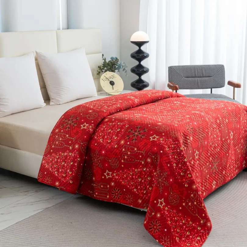 Piros karácsonyi ágytakaró karácsonyfákkal Szélessé 200 cm | Hossza: 220 cm